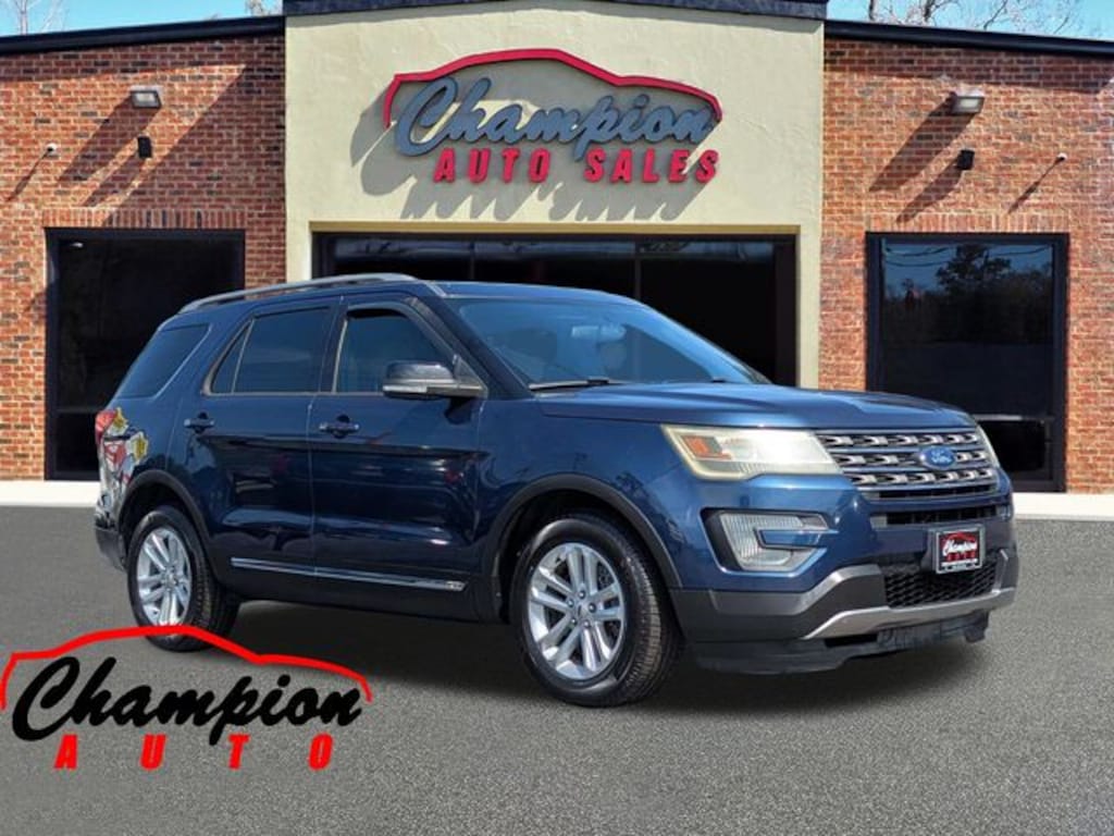 Used 2017 Ford Explorer XLT SUV