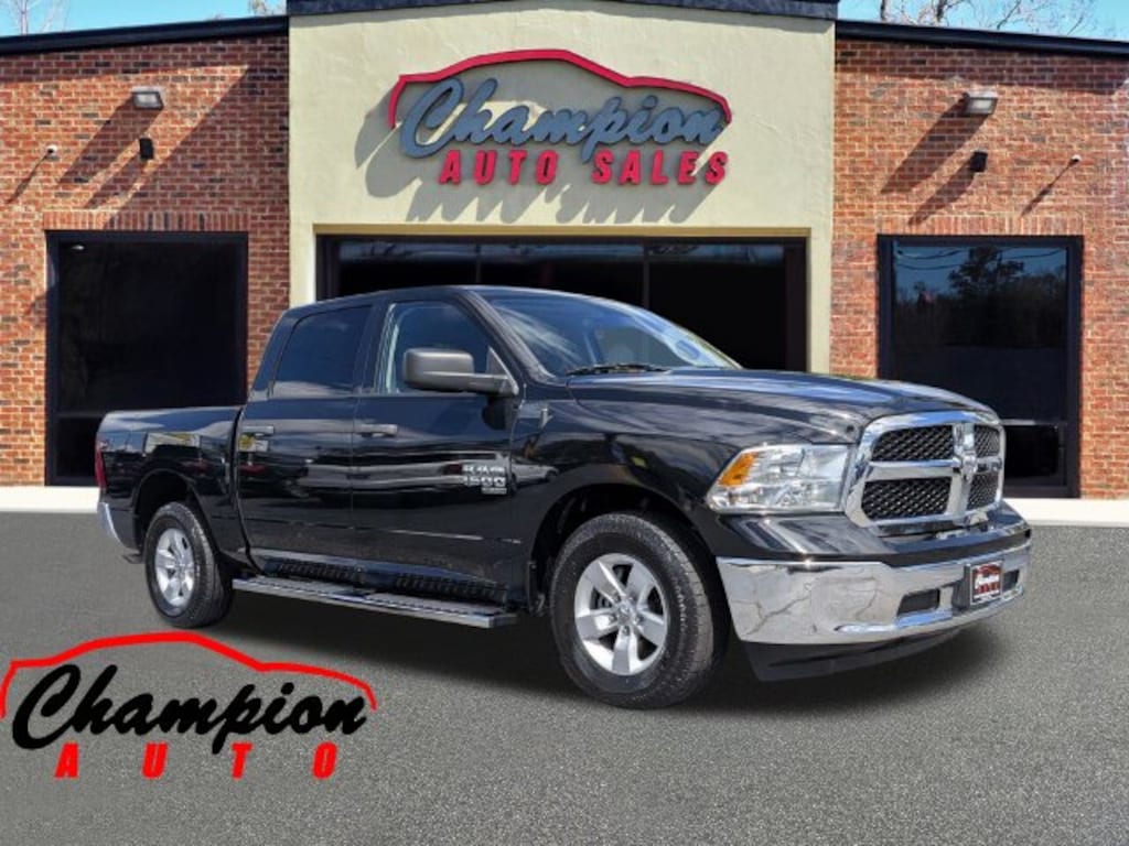 Used 2022 Ram 1500 Classic SLT Truck