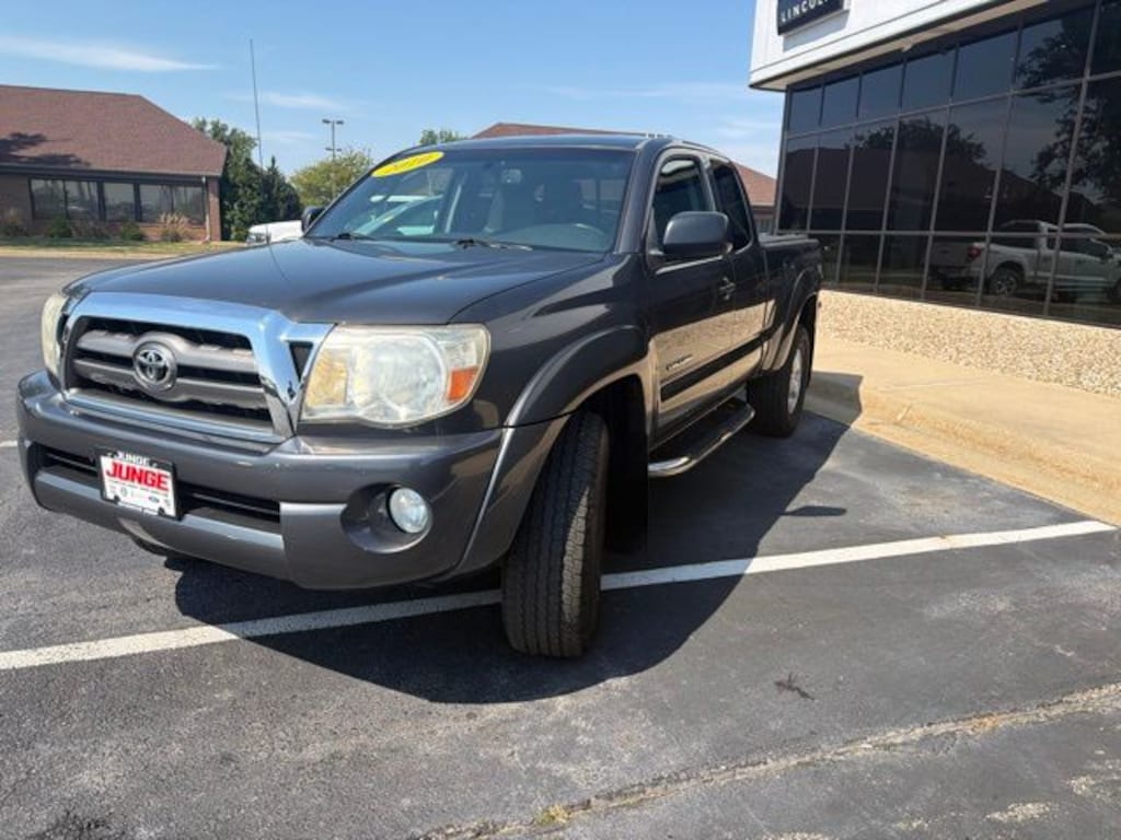 Used 2010 Toyota Tacoma Base Truck