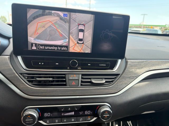 2023 Nissan Altima SL - Photo 9