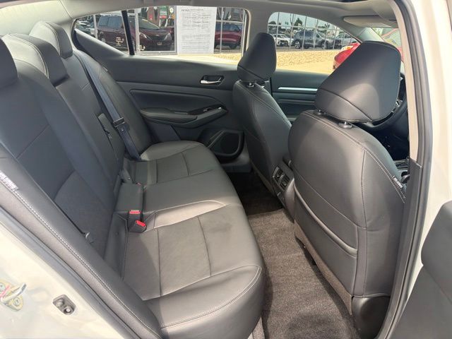 2023 Nissan Altima SL - Photo 17