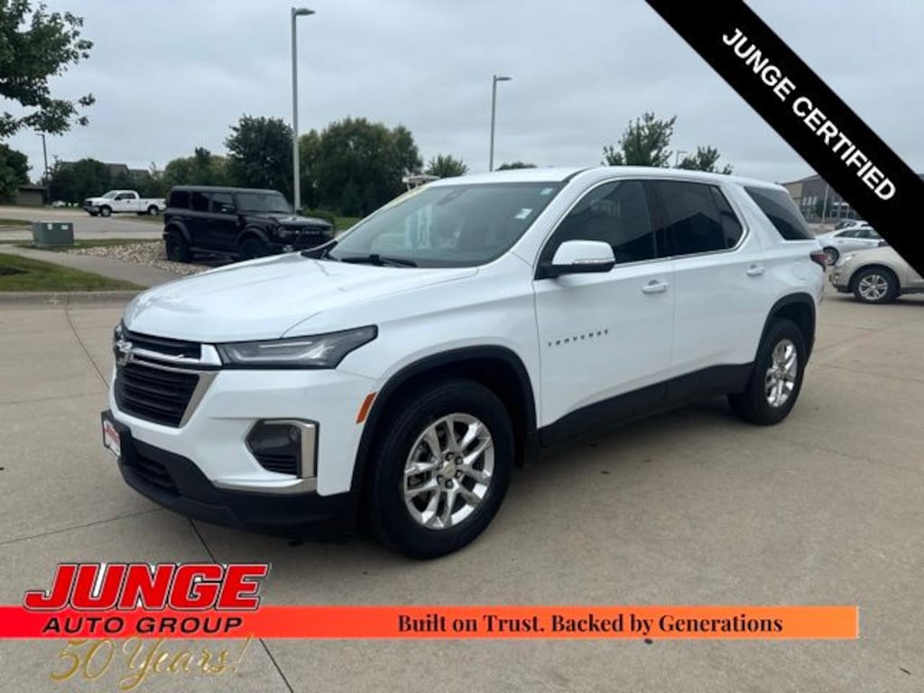 Used 2023 Chevrolet Traverse LS SUV