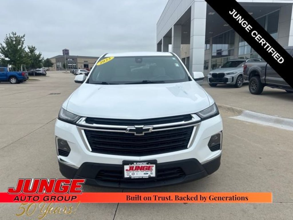 Used 2023 Chevrolet Traverse LS SUV