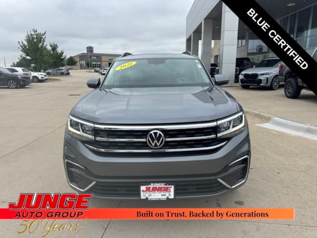 Used 2021 Volkswagen Atlas 3.6L V6 SE w/Technology R-Line SUV