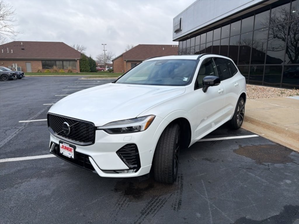 New 2026 Volvo XC60 B5 Plus SUV