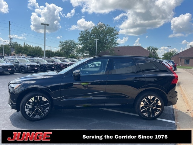 2026 Volvo XC60 Plus - Photo 18