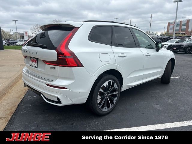 2026 Volvo XC60 Plus - Photo 19