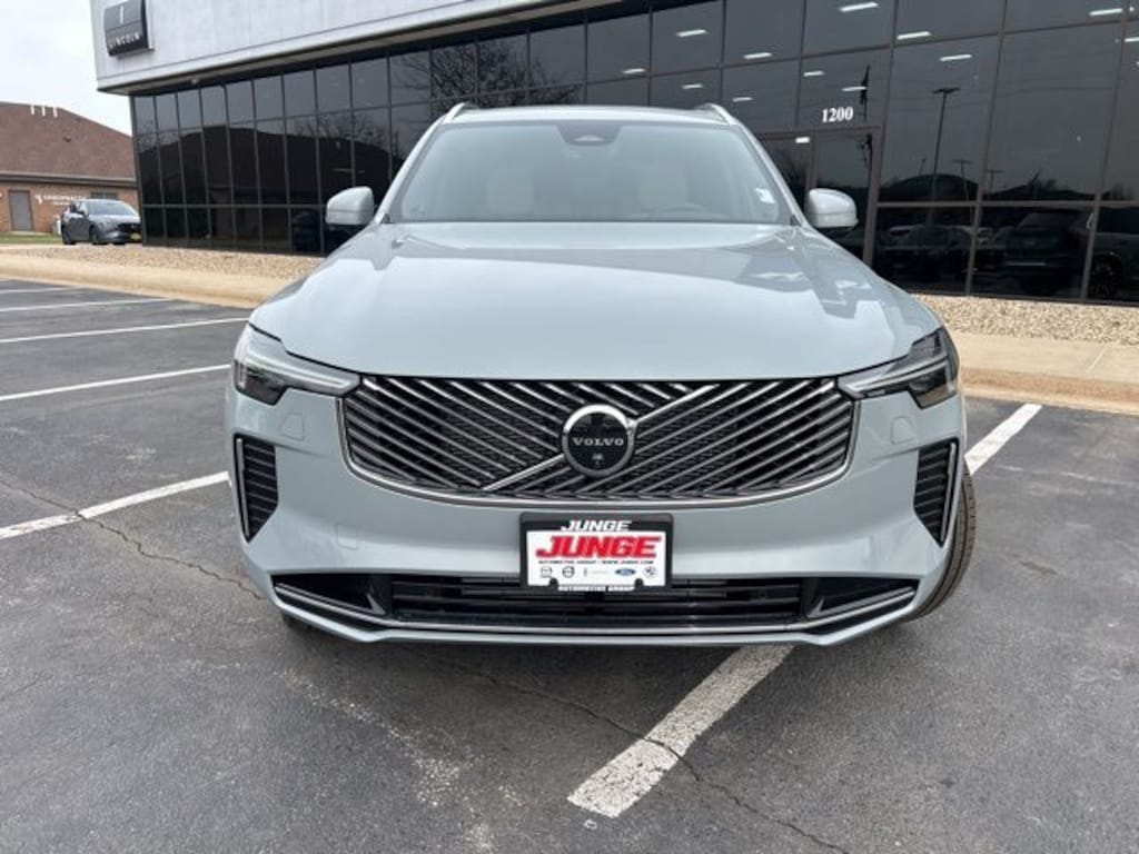New 2026 Volvo XC90 plug-in hybrid T8 Plus 7-Seater SUV