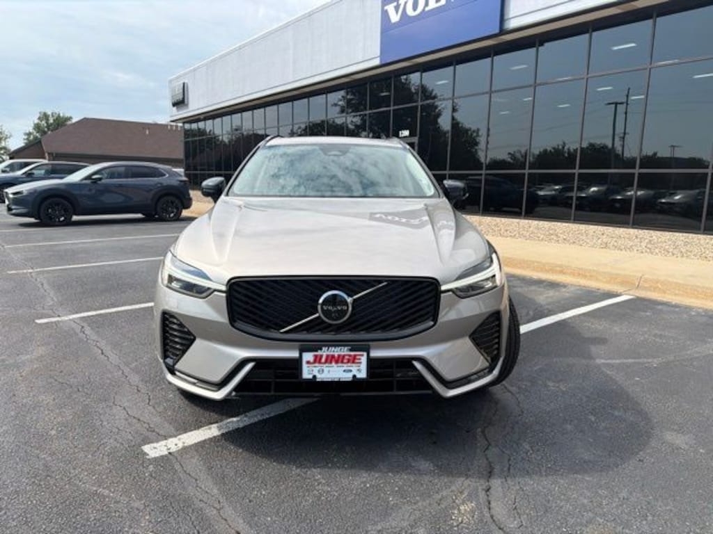 New 2027 Volvo XC60 B5 Ultra SUV
