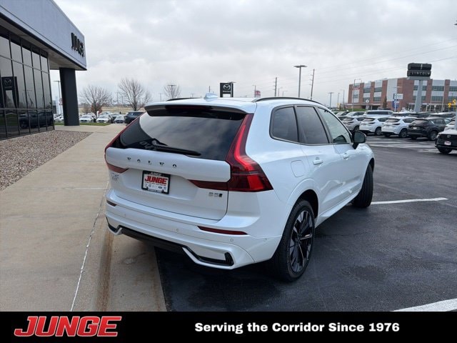 2026 Volvo XC60 Plus - Photo 23