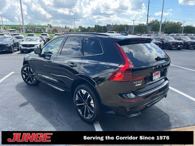2026 Volvo XC60 Plus - Photo 19