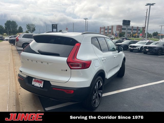 2026 Volvo XC40 Ultra - Photo 22