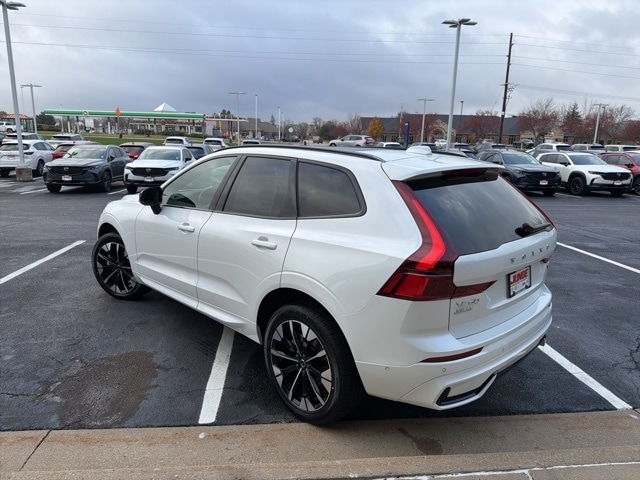 2026 Volvo XC60 Plus - Photo 21
