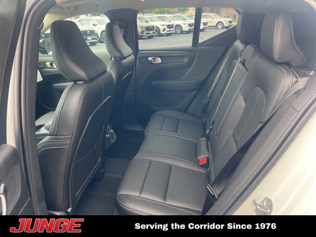 2026 Volvo XC40 Ultra - Photo 10