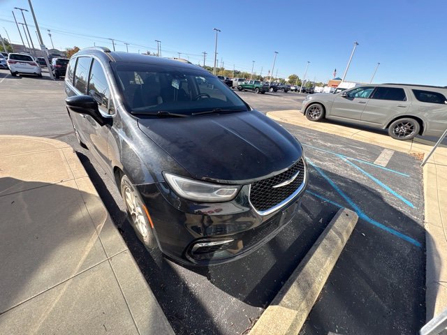 Used 2021 Chrysler Pacifica Touring L Van Passenger Van
