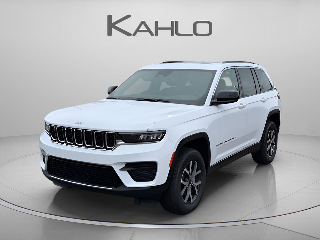 New 2027 Jeep Grand Cherokee Laredo X Sport Utility