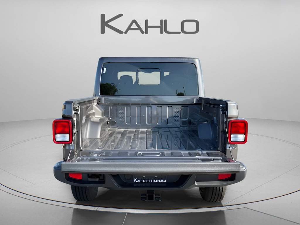 New 2026 Jeep Gladiator Sahara Pickup