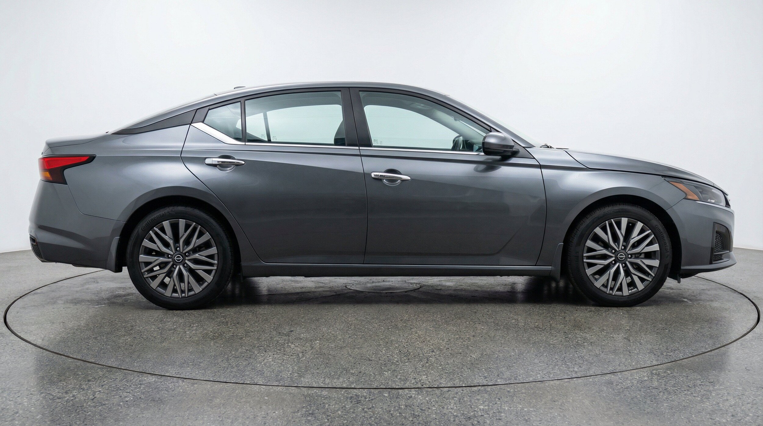 Thumbnail: 2025 Nissan Altima - 10