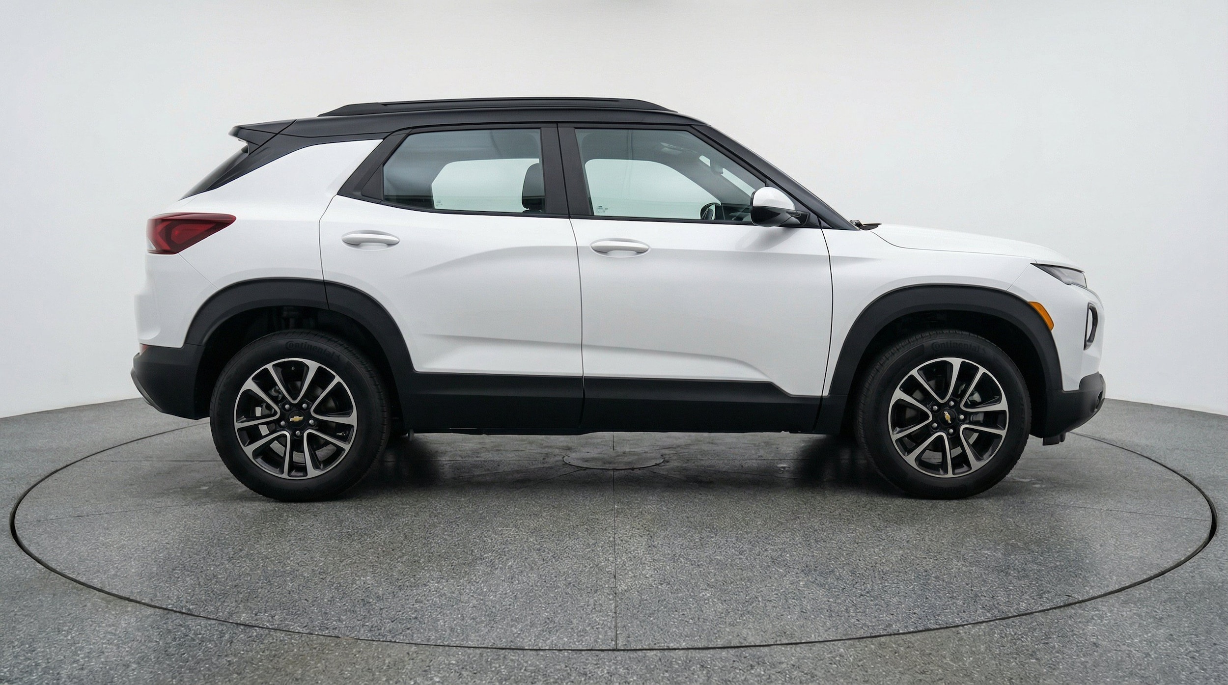 Thumbnail: 2025 Chevrolet TrailBlazer - 10