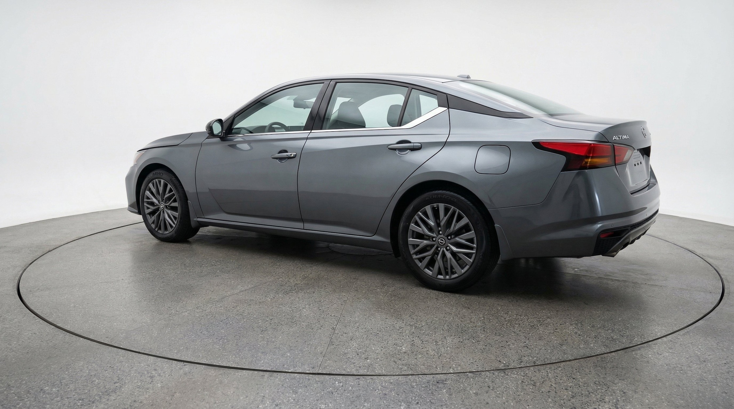 Thumbnail: 2025 Nissan Altima - 6
