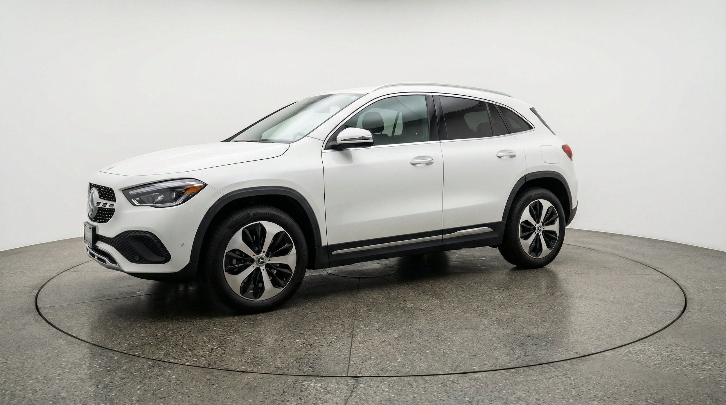 Thumbnail: 2025 Mercedes-Benz GLA - 3