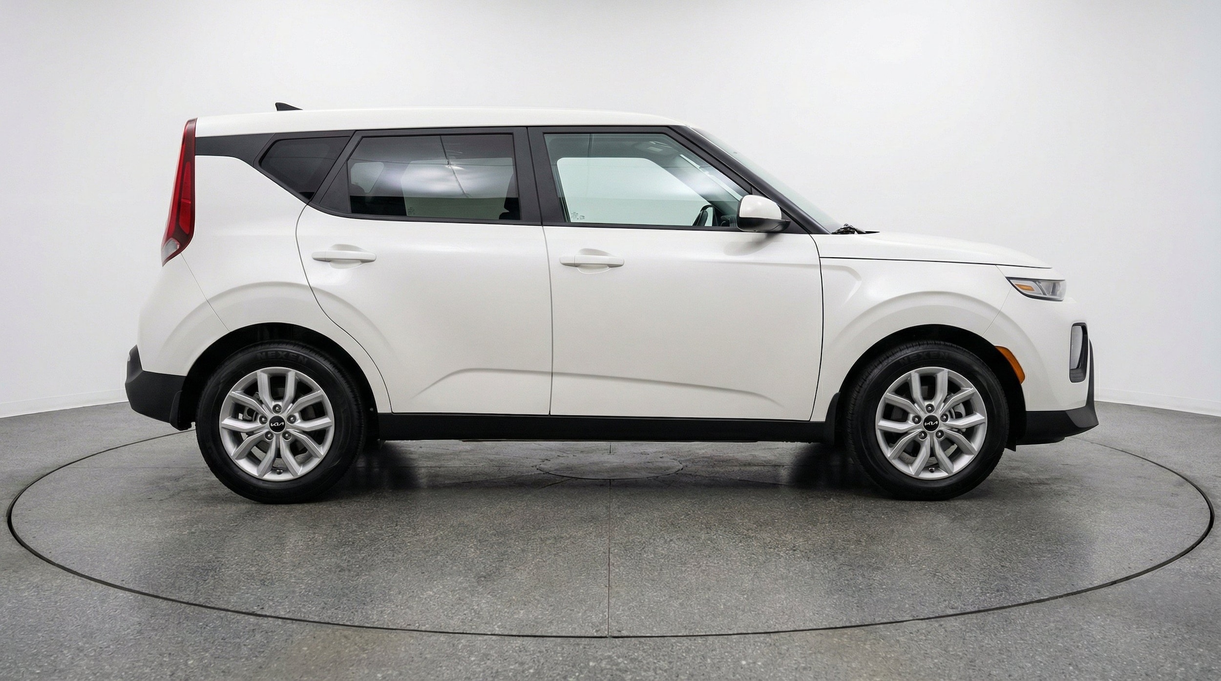 Thumbnail: 2025 Kia Soul - 10