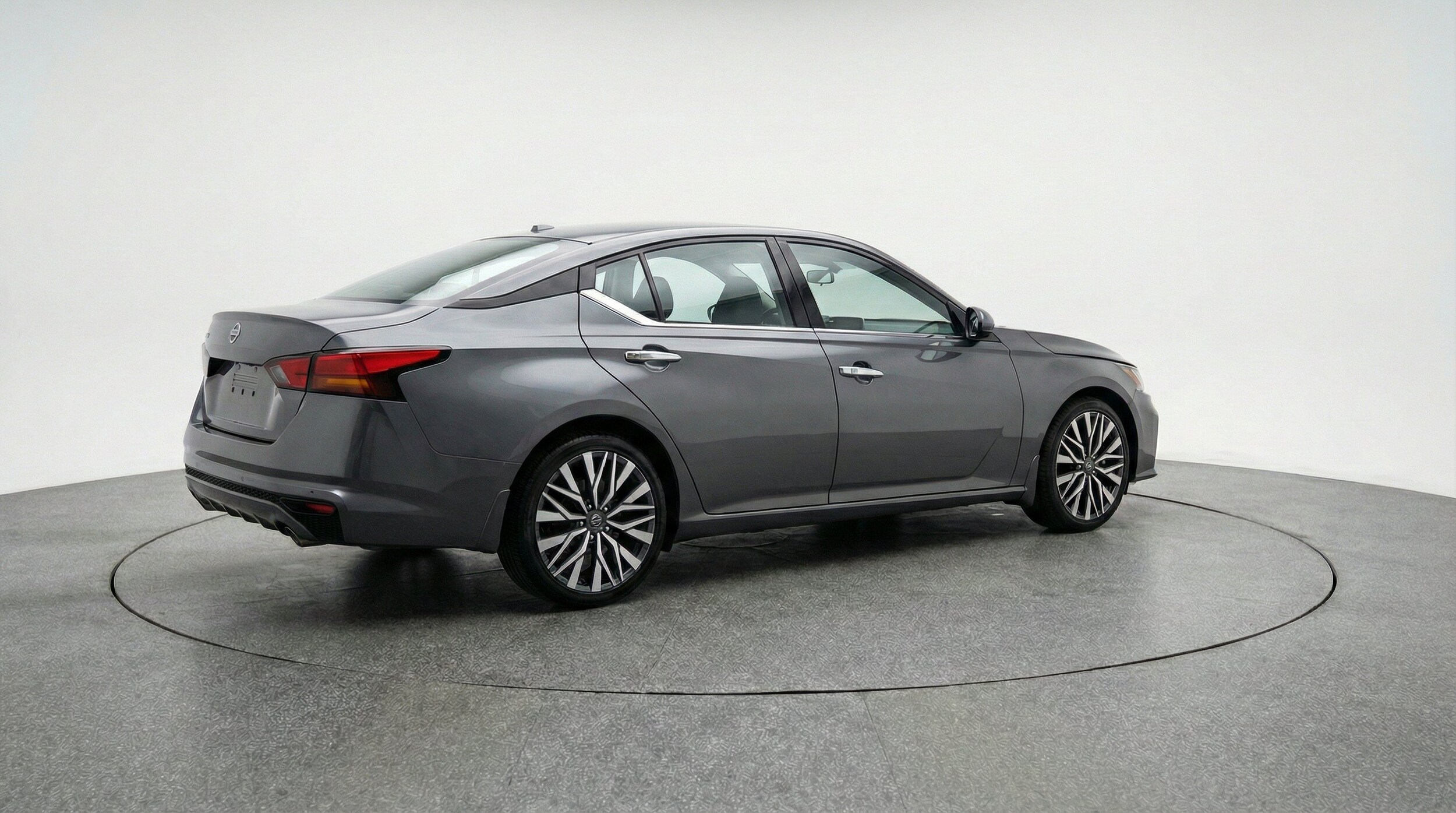 Thumbnail: 2025 Nissan Altima - 9