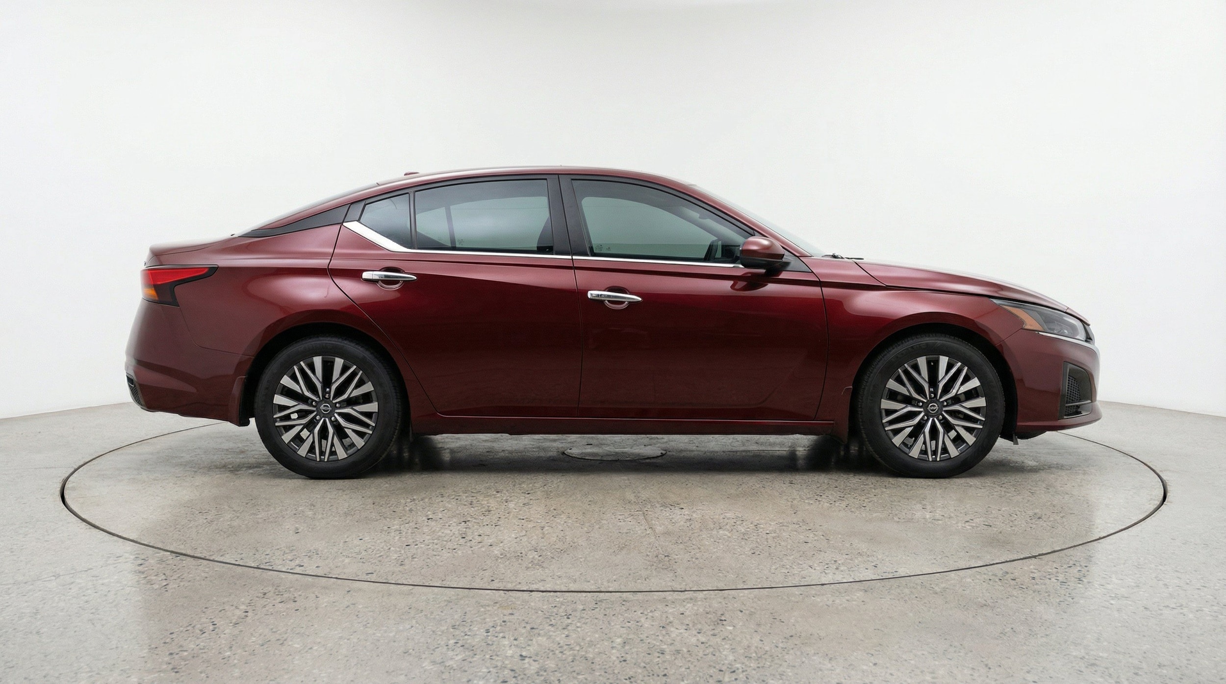 Thumbnail: 2025 Nissan Altima - 10