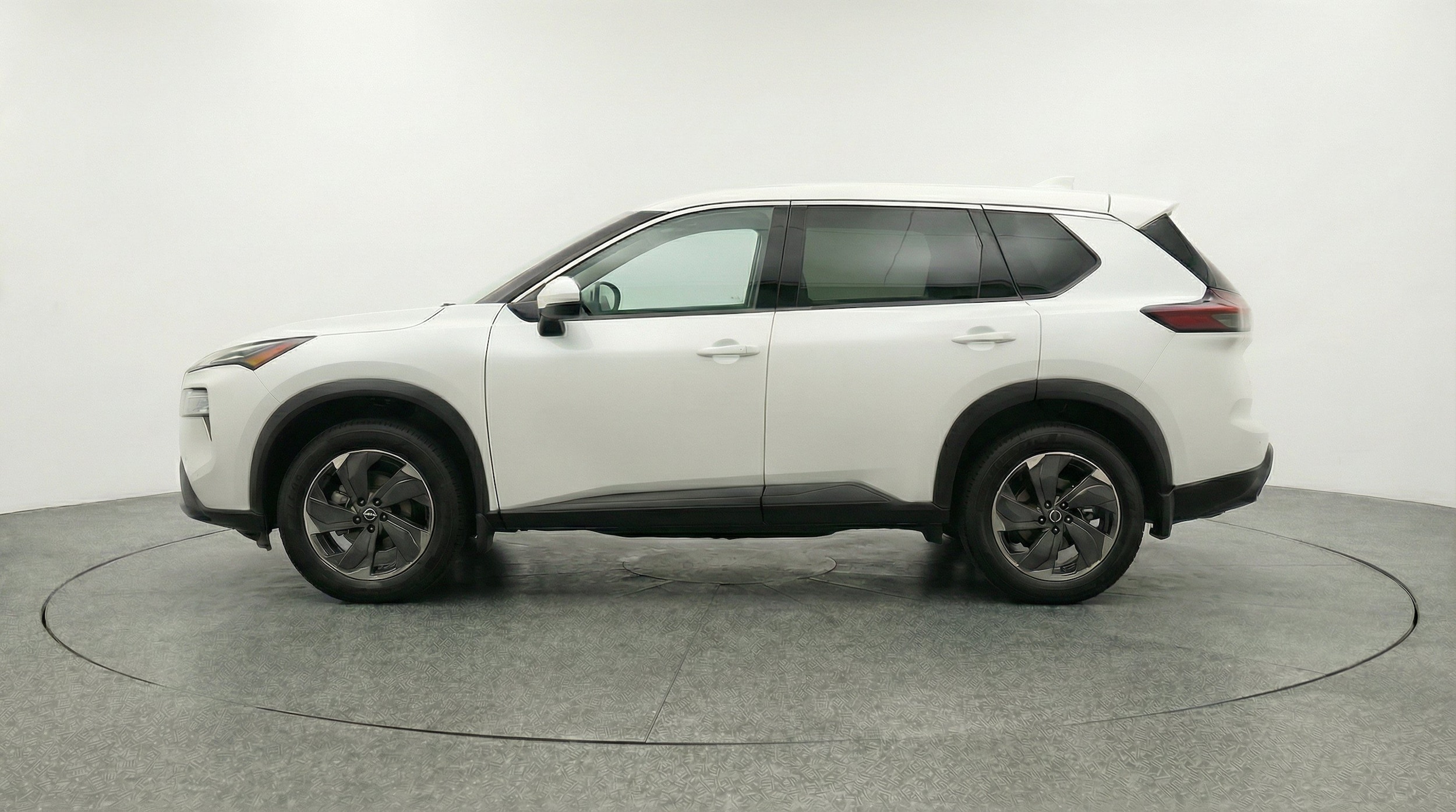 Thumbnail: 2025 Nissan Rogue - 5