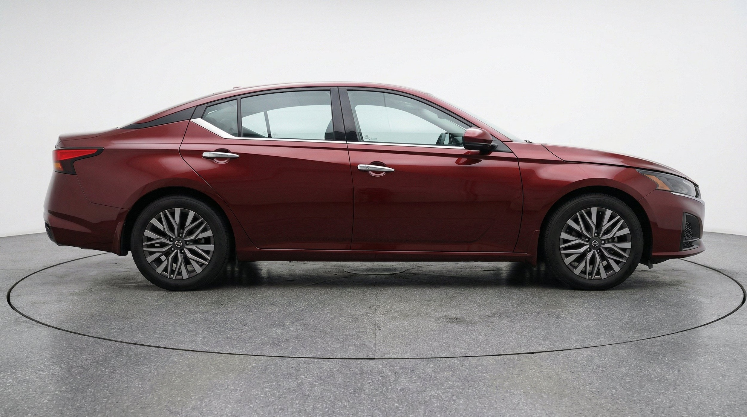 Thumbnail: 2025 Nissan Altima - 10