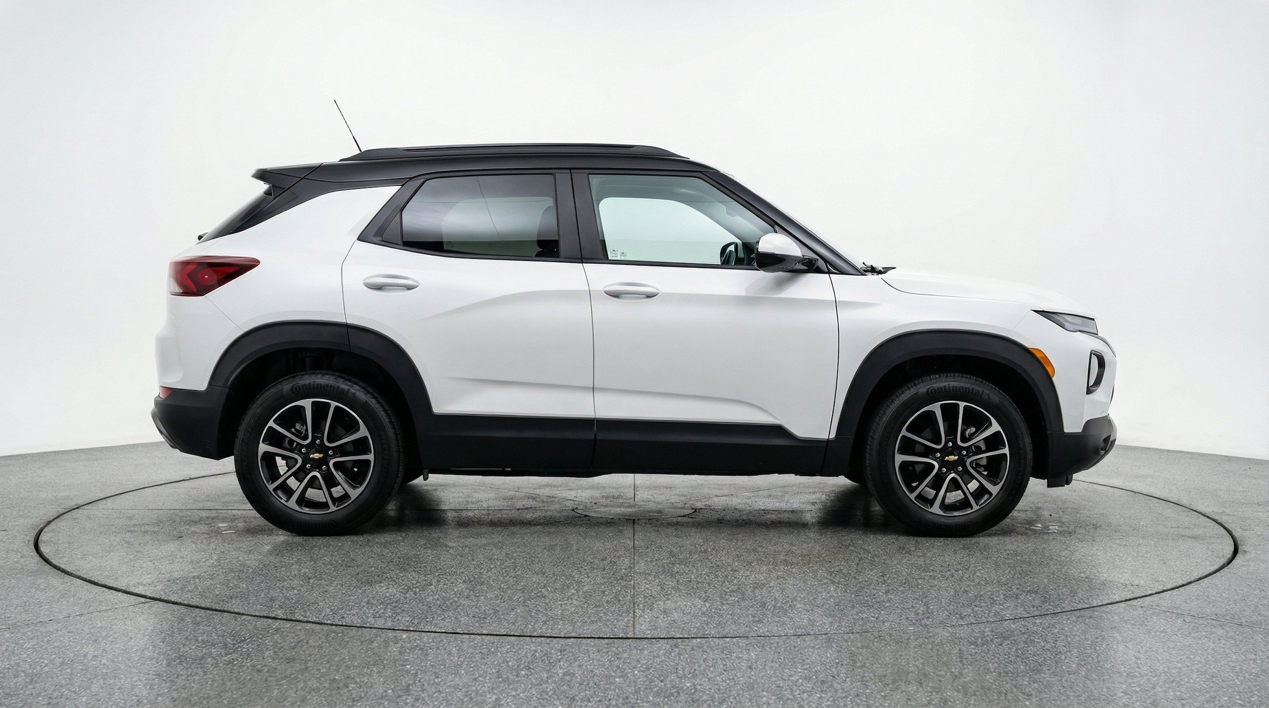 Thumbnail: 2025 Chevrolet TrailBlazer - 10