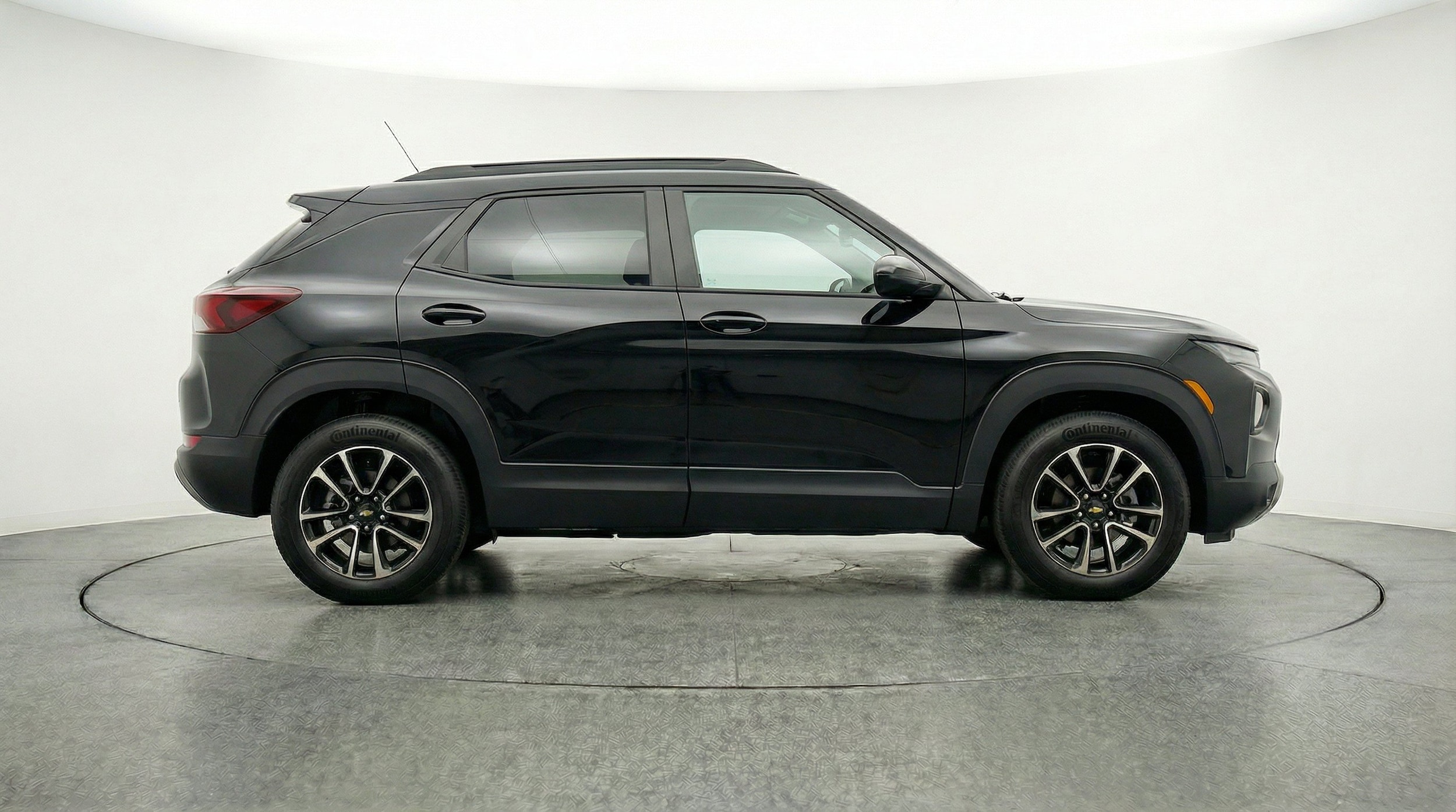 Thumbnail: 2025 Chevrolet TrailBlazer - 10