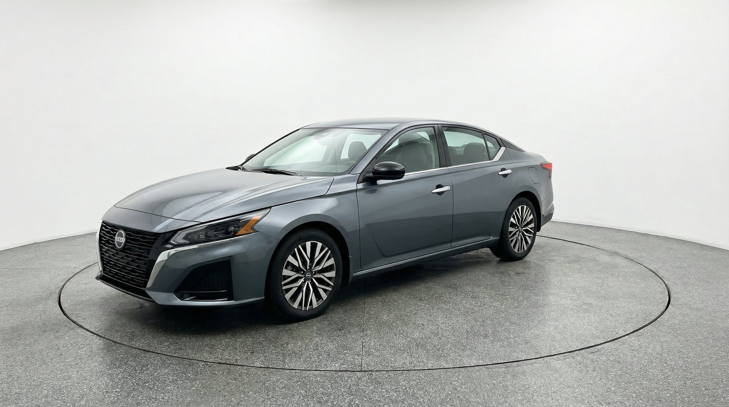 Thumbnail: 2025 Nissan Altima - 3