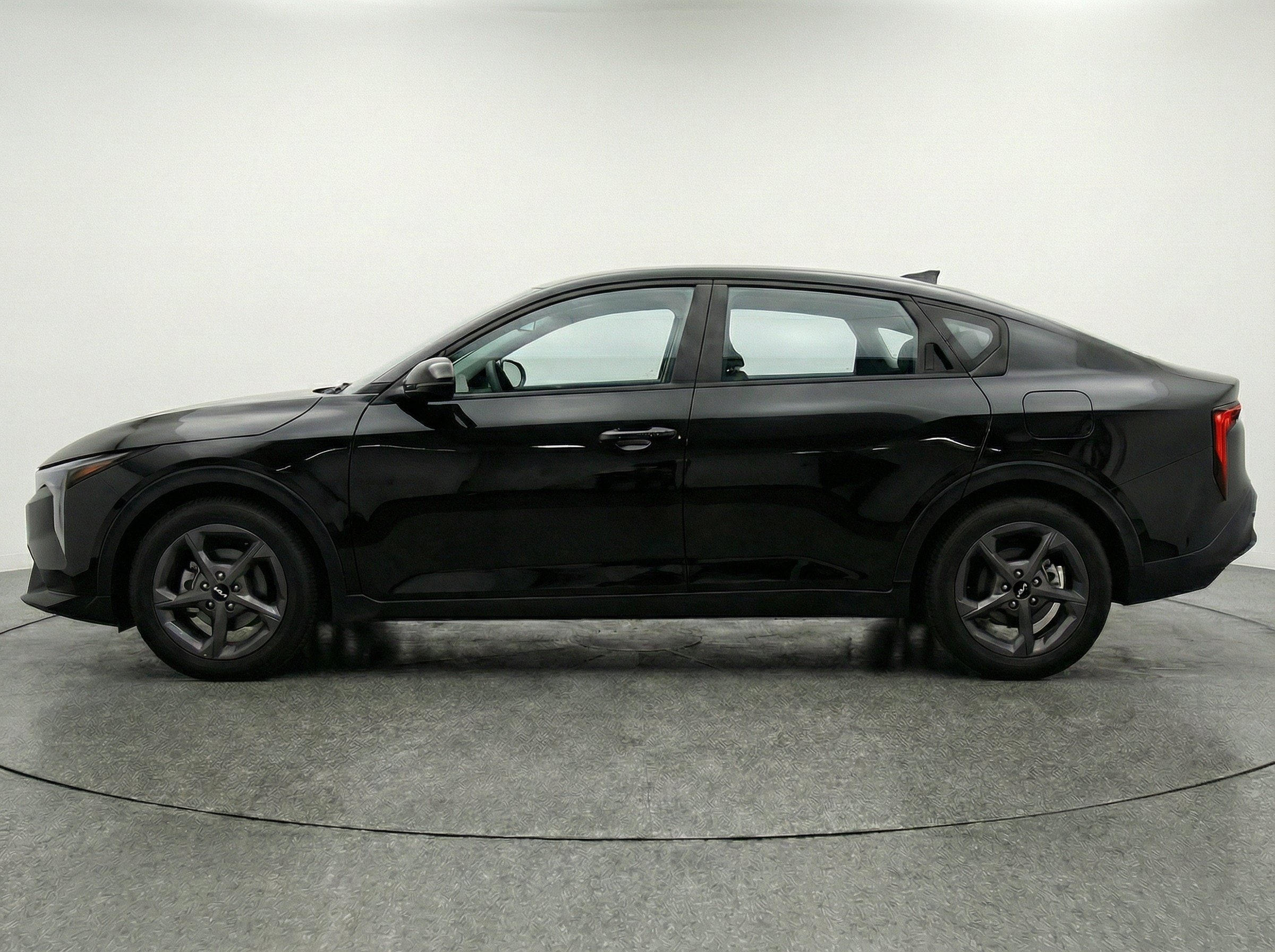 Thumbnail: 2025 Kia K4 - 5