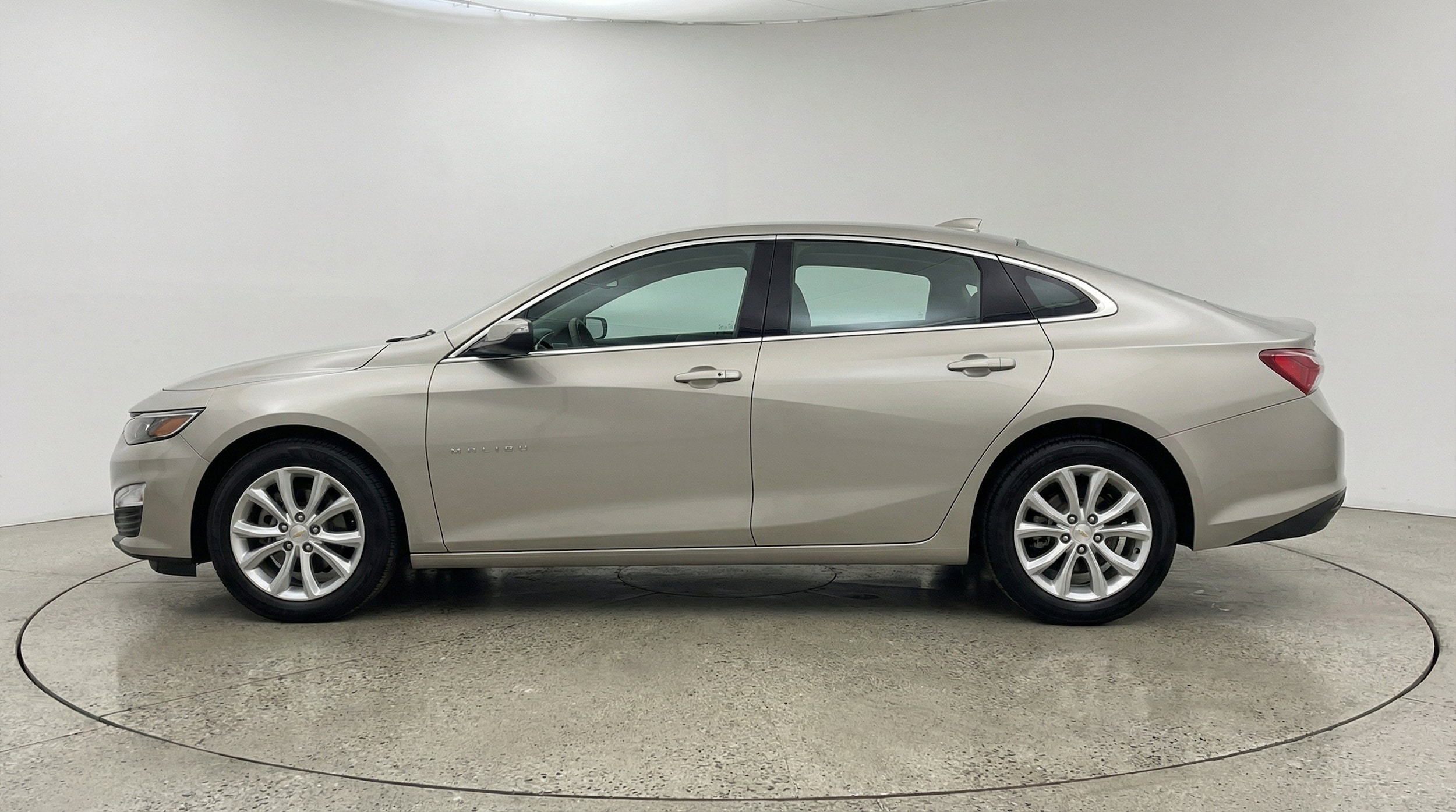 Thumbnail: 2024 Chevrolet Malibu - 5
