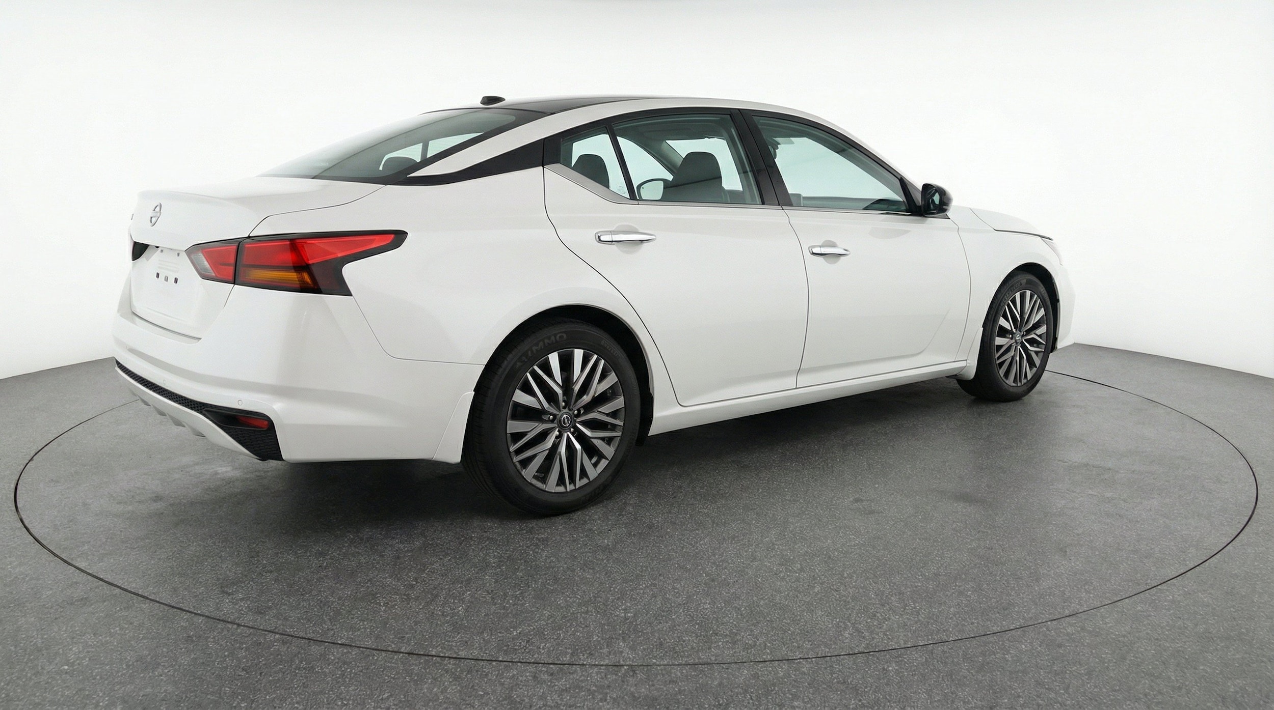 Thumbnail: 2025 Nissan Altima - 9