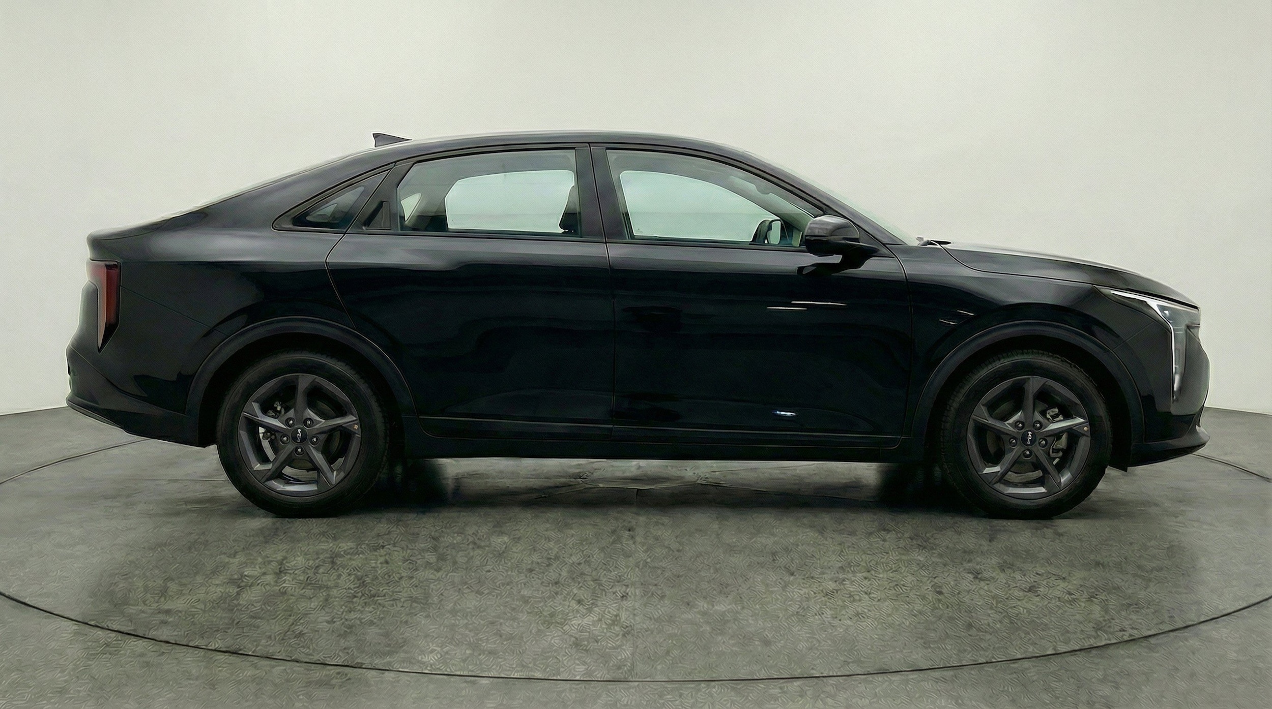 Thumbnail: 2025 Kia K4 - 10