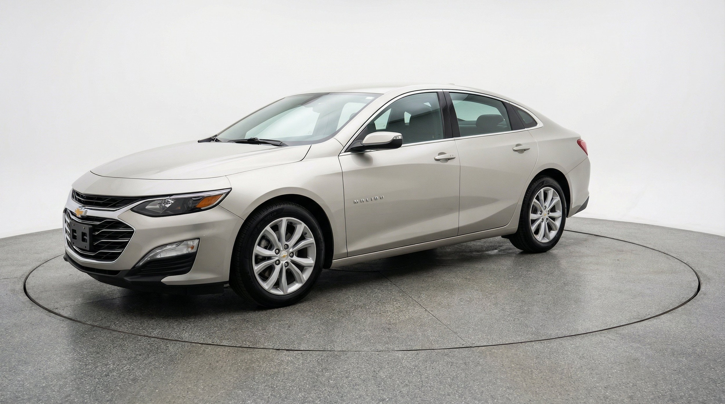 Thumbnail: 2024 Chevrolet Malibu - 3