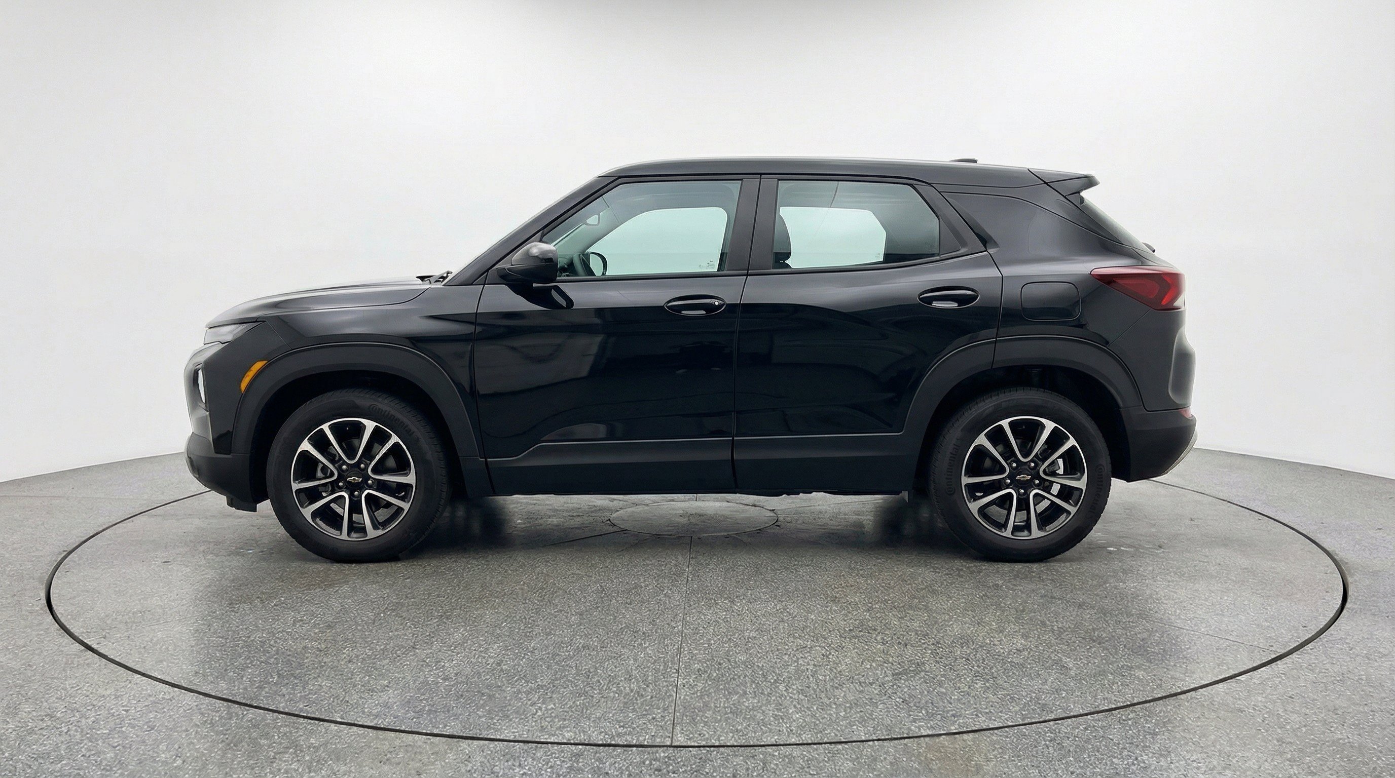 Thumbnail: 2025 Chevrolet TrailBlazer - 5