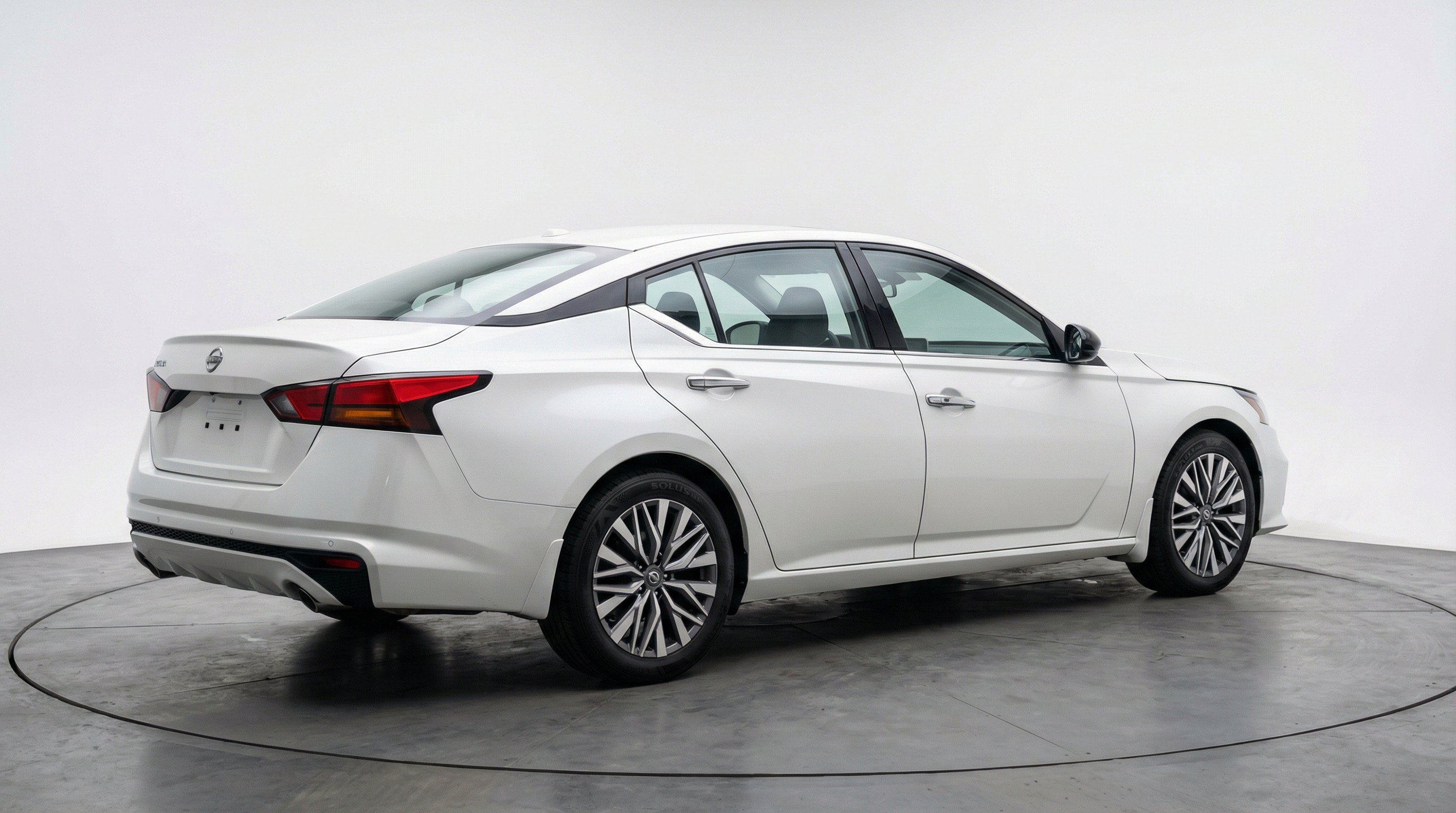 Thumbnail: 2025 Nissan Altima - 9