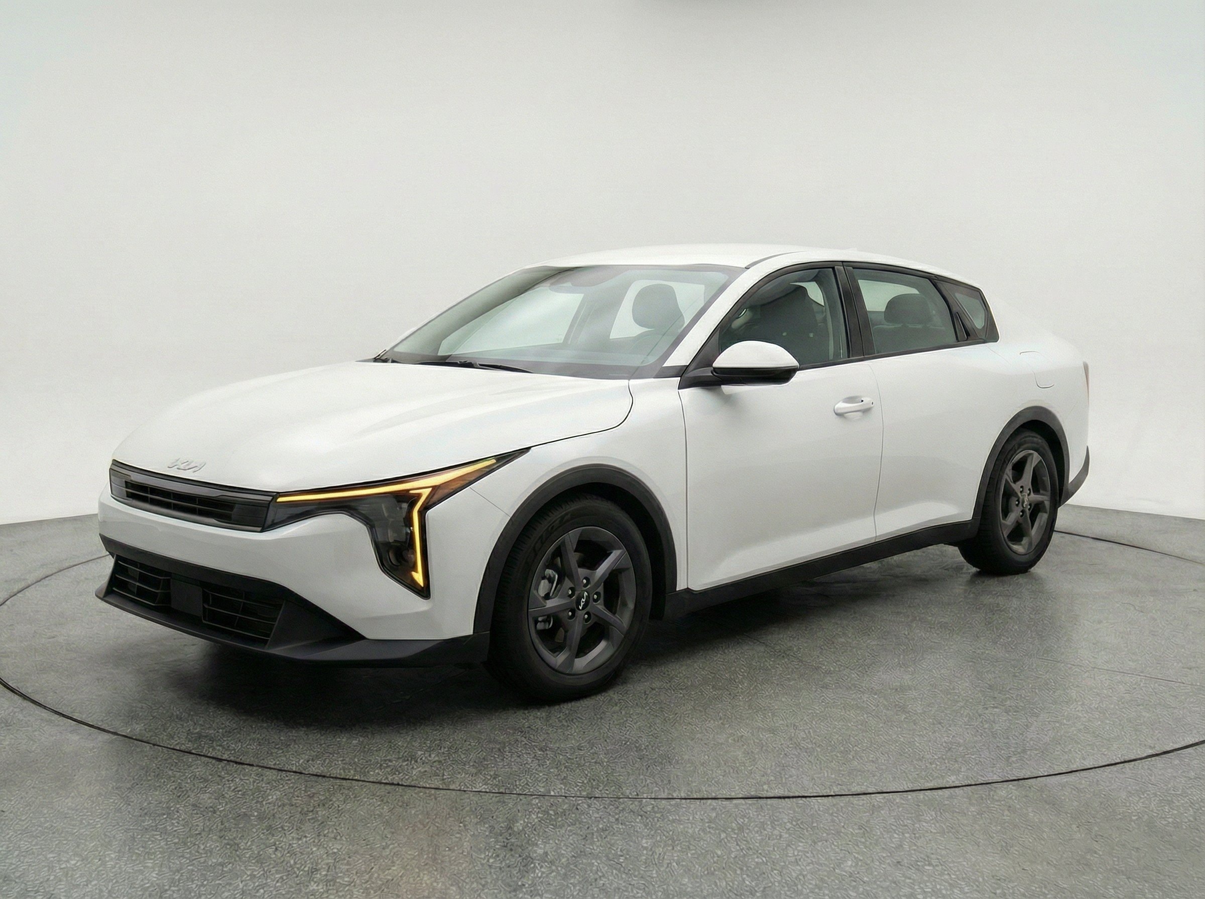 Thumbnail: 2025 Kia K4 - 3
