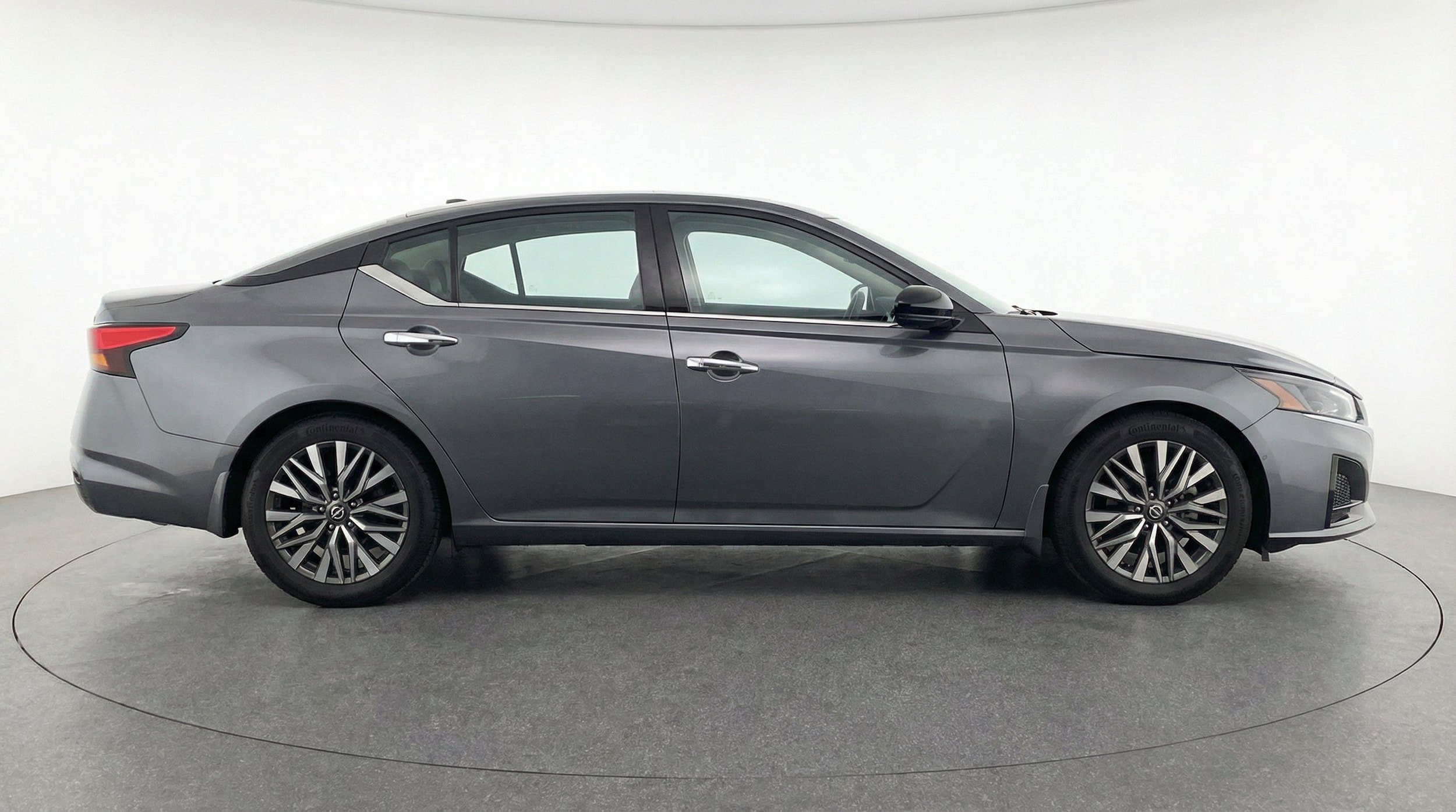 Thumbnail: 2025 Nissan Altima - 10