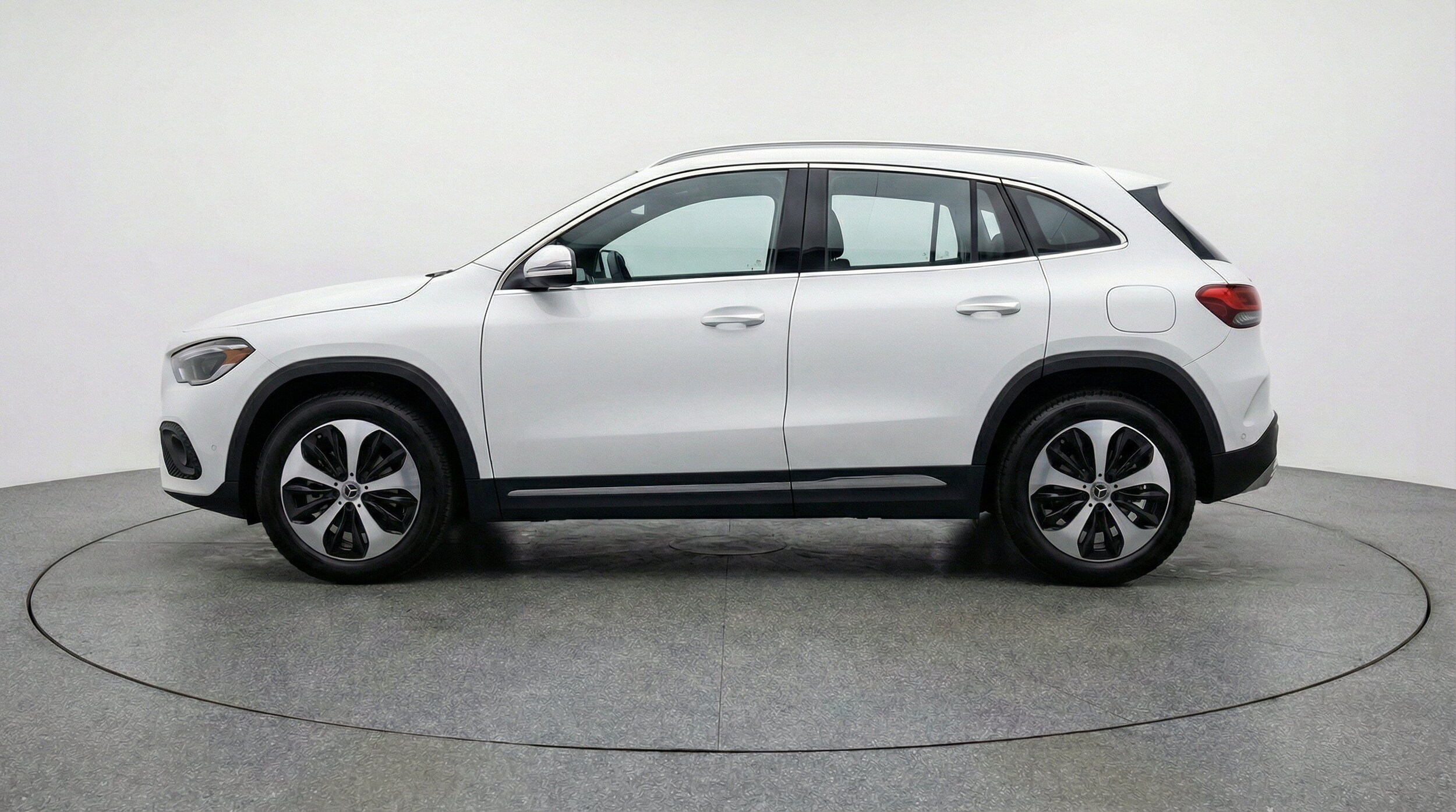 Thumbnail: 2025 Mercedes-Benz GLA - 5