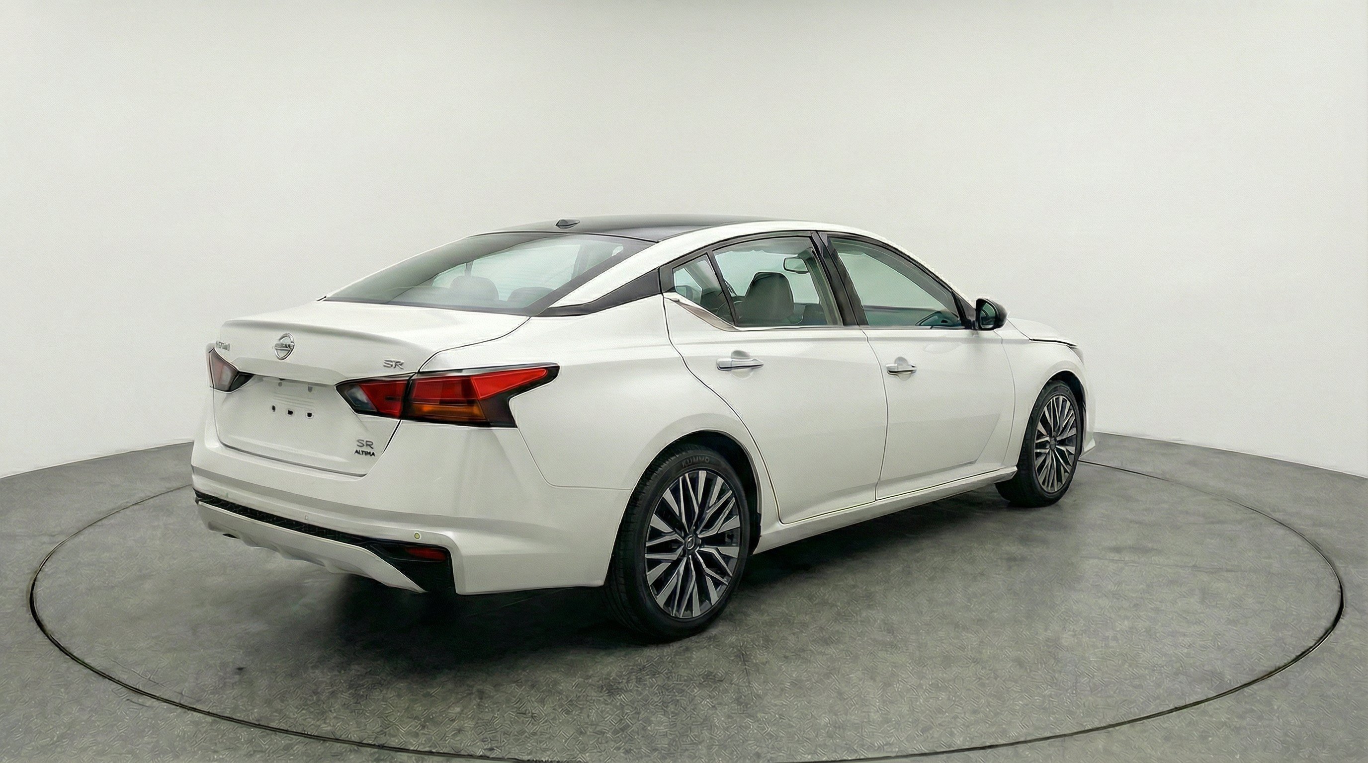 Thumbnail: 2025 Nissan Altima - 9
