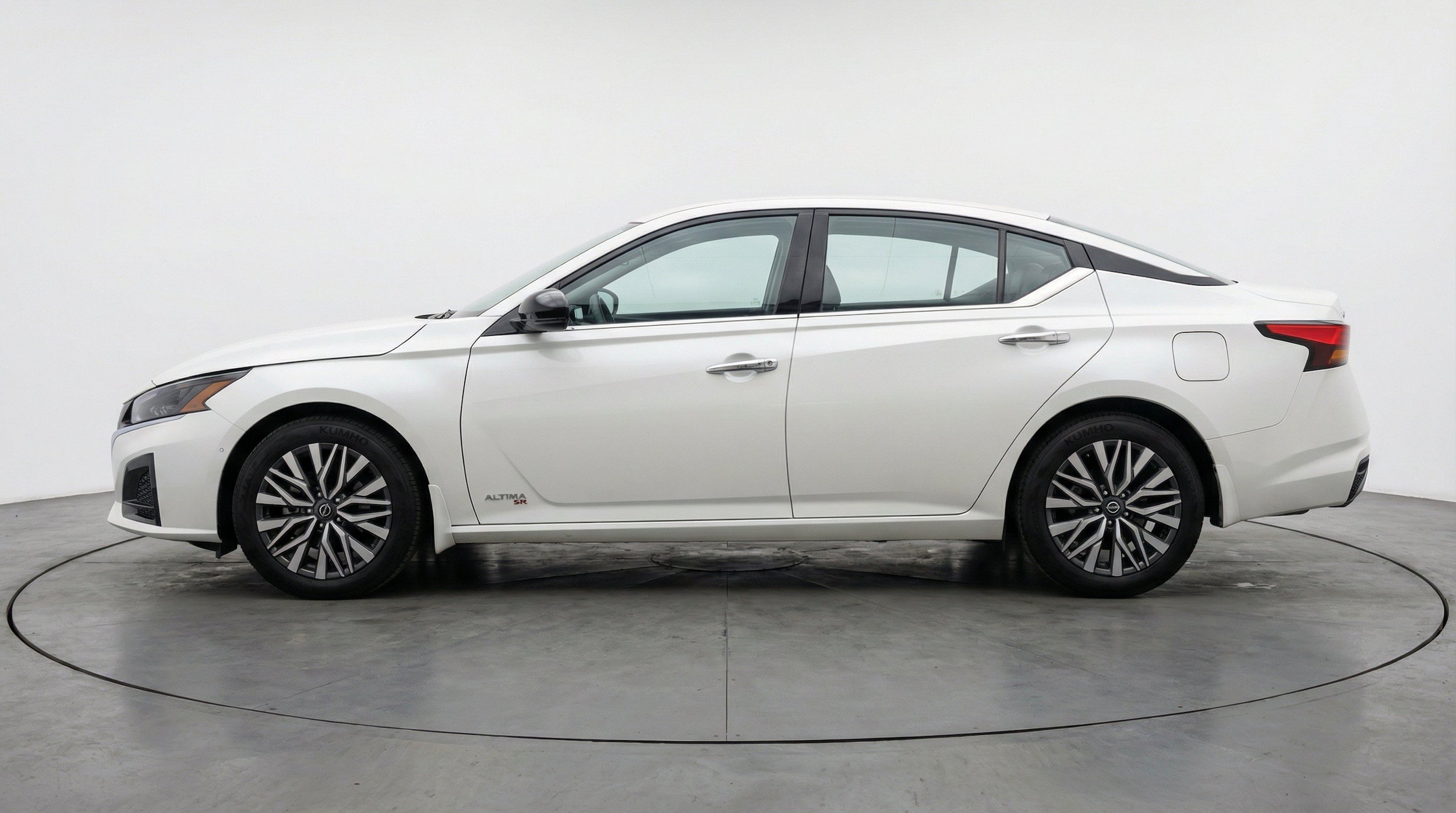 Thumbnail: 2025 Nissan Altima - 5