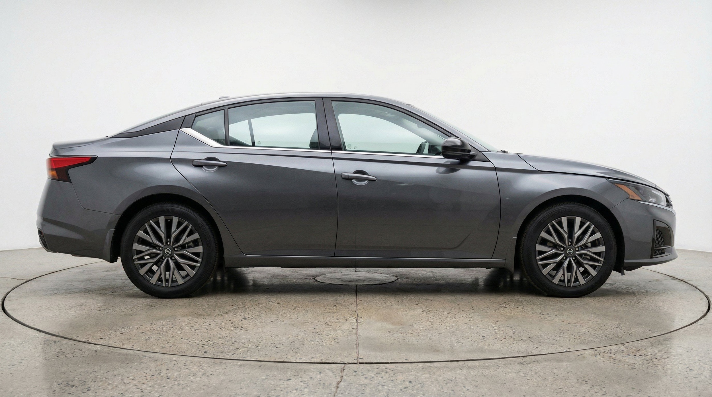 Thumbnail: 2025 Nissan Altima - 10