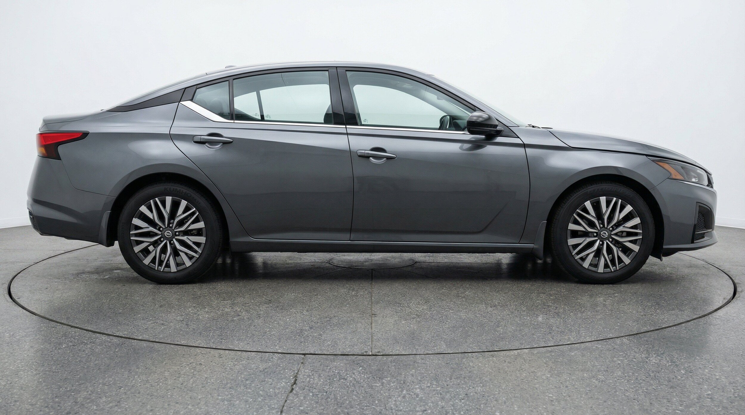 Thumbnail: 2025 Nissan Altima - 10