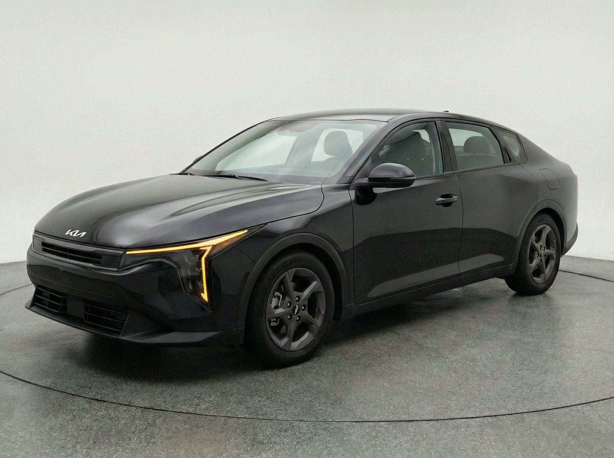 Thumbnail: 2025 Kia K4 - 3