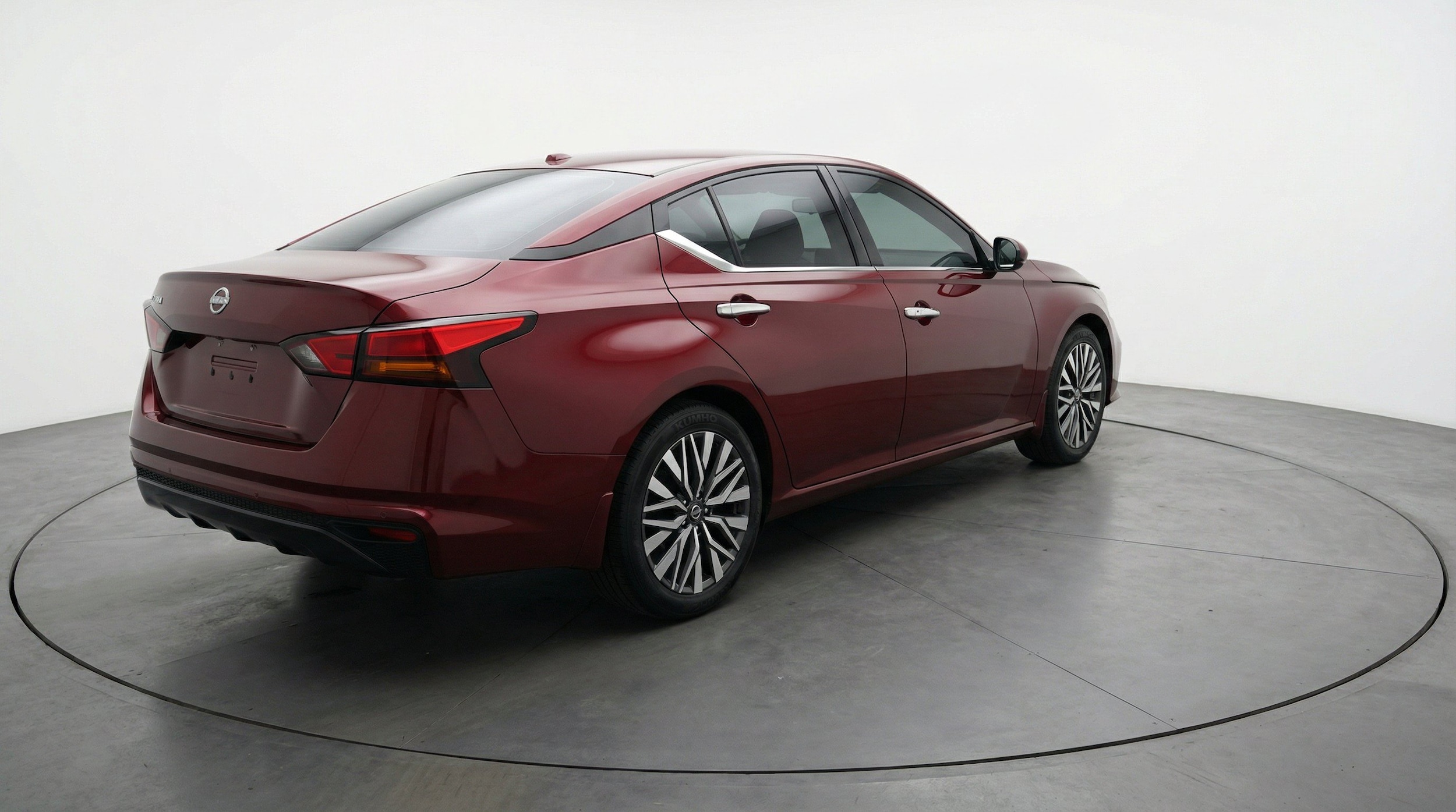 Thumbnail: 2025 Nissan Altima - 9