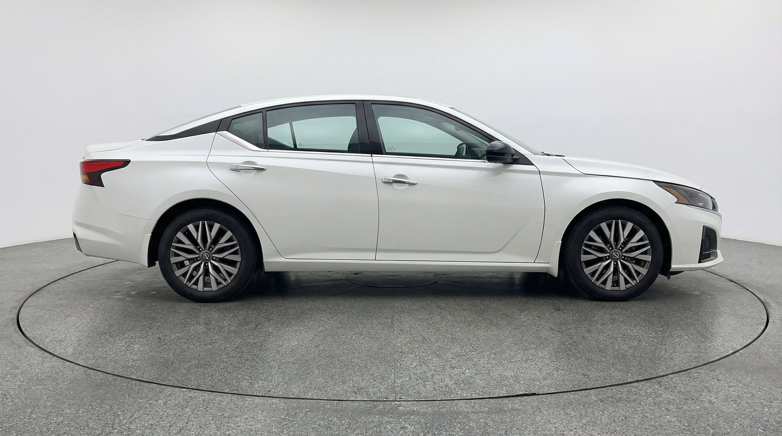 Thumbnail: 2025 Nissan Altima - 10